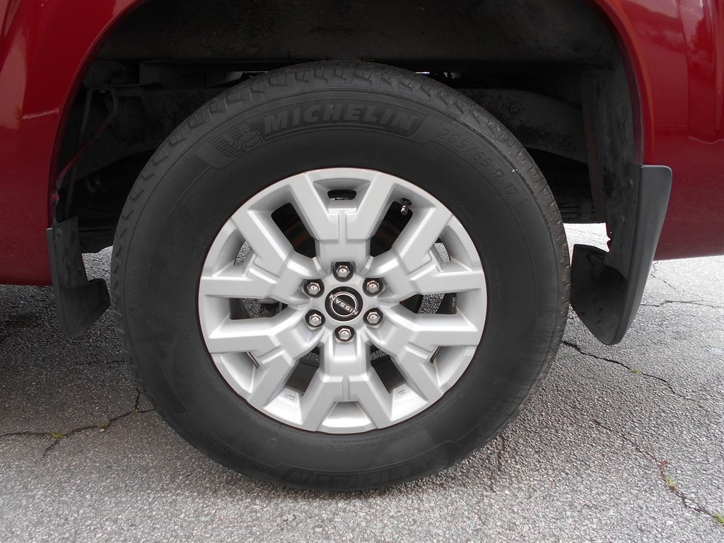 2022 Nissan Frontier SV photo