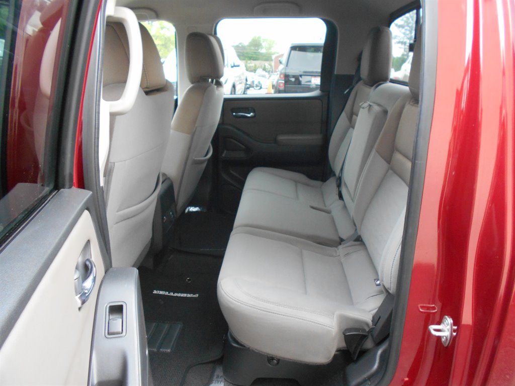 2022 Nissan Frontier SV photo