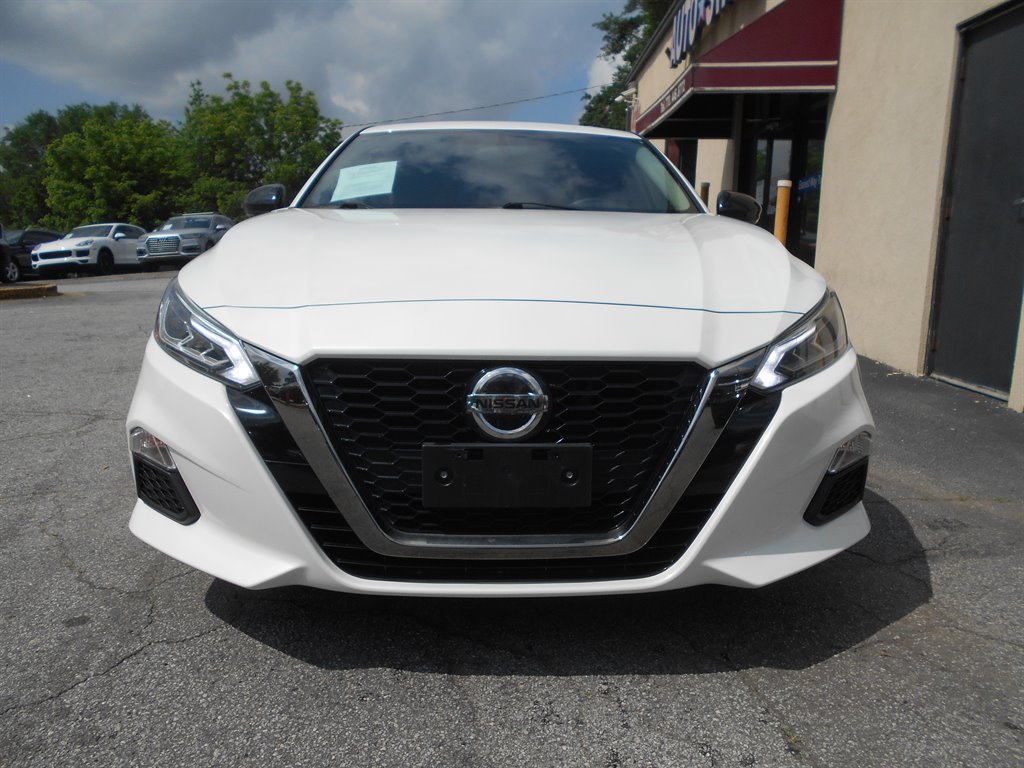 2019 Nissan Altima SR photo