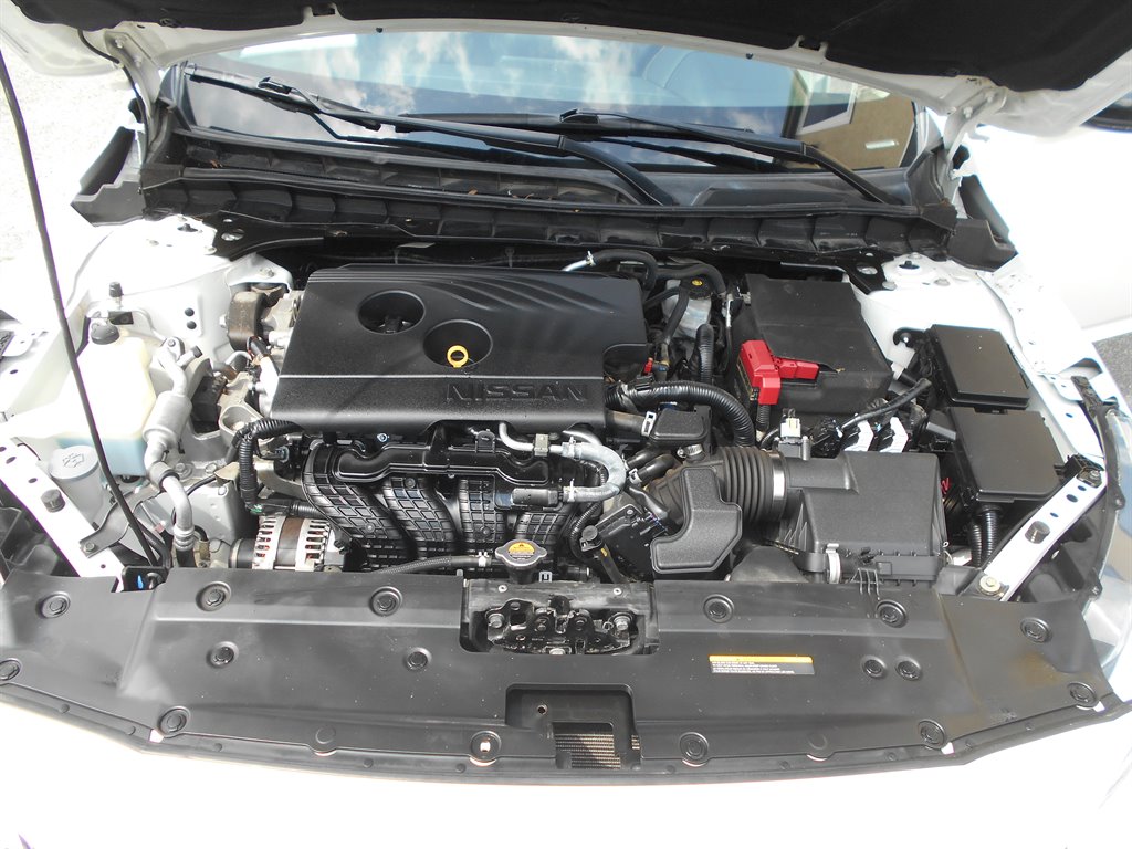 2019 Nissan Altima SR photo