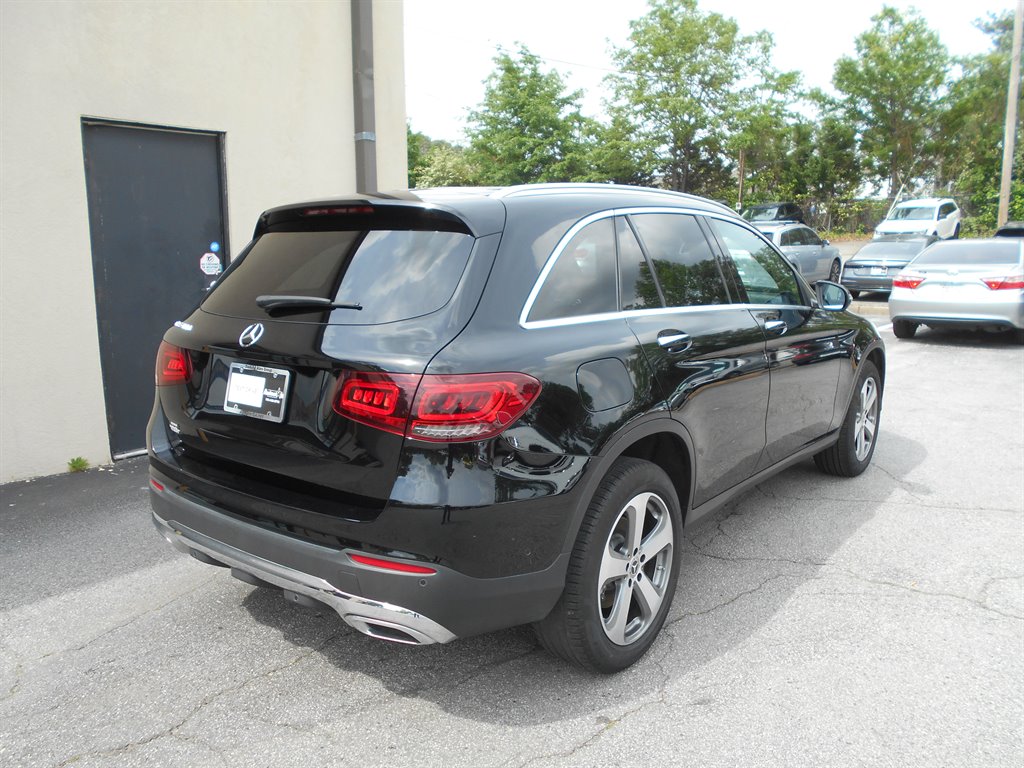 2022 Mercedes-Benz GLC GLC300 photo
