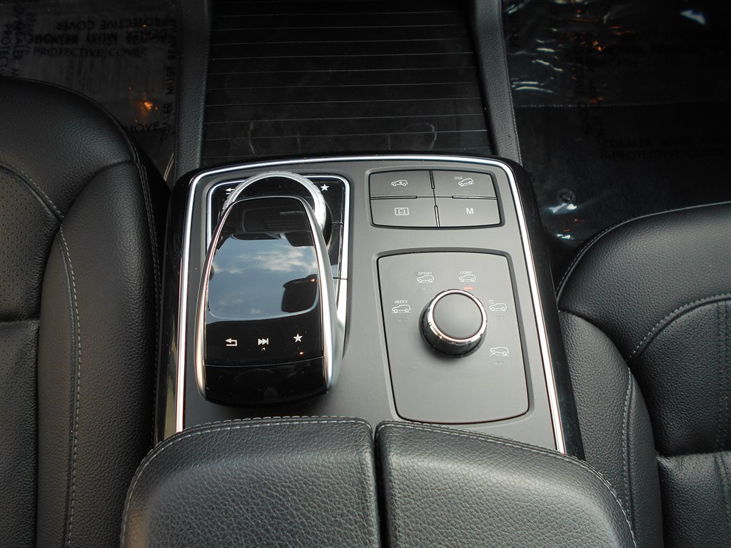 2017 Mercedes-Benz GLS GLS450 photo