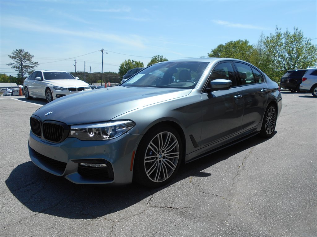 2018 BMW 5-Series 530i photo