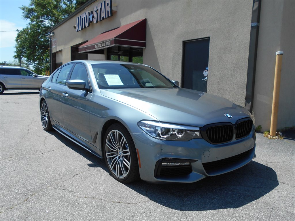2018 BMW 5-Series 530i photo