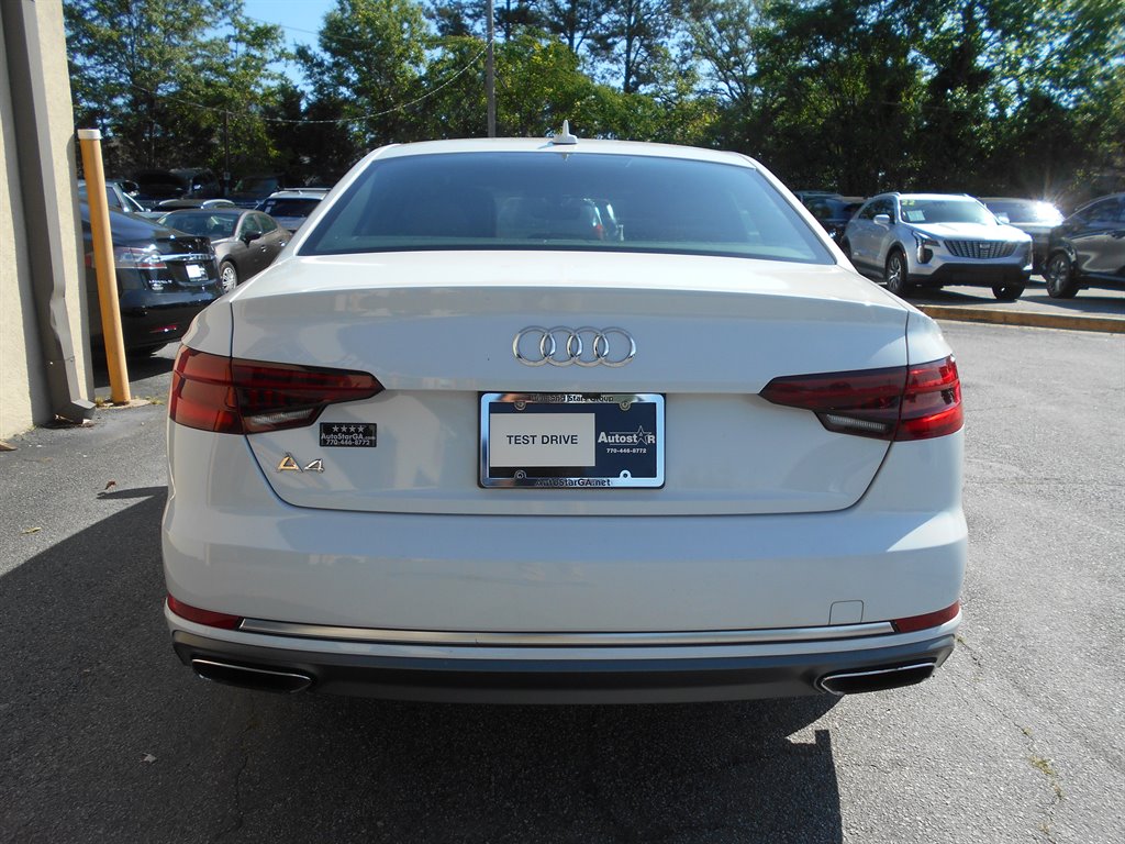 2019 Audi A4 Premium photo