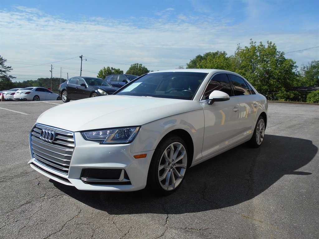 2019 Audi A4 Premium photo