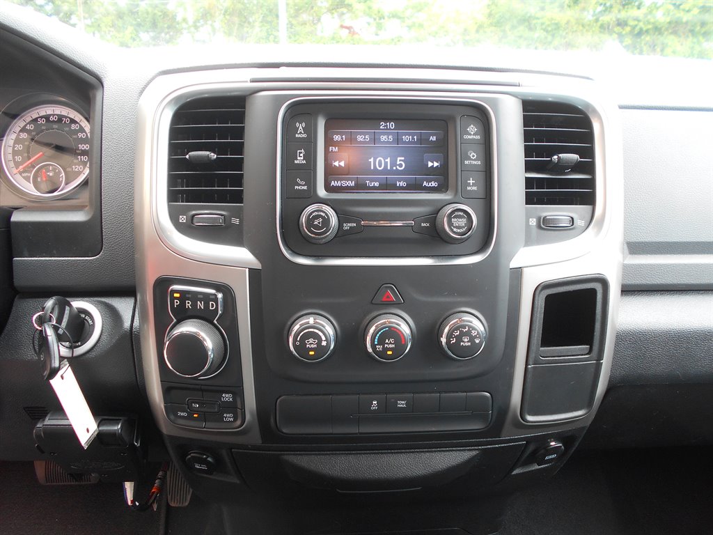 2016 RAM 1500 SLT photo