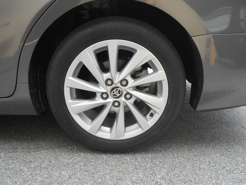 2021 Toyota Camry - $21,995