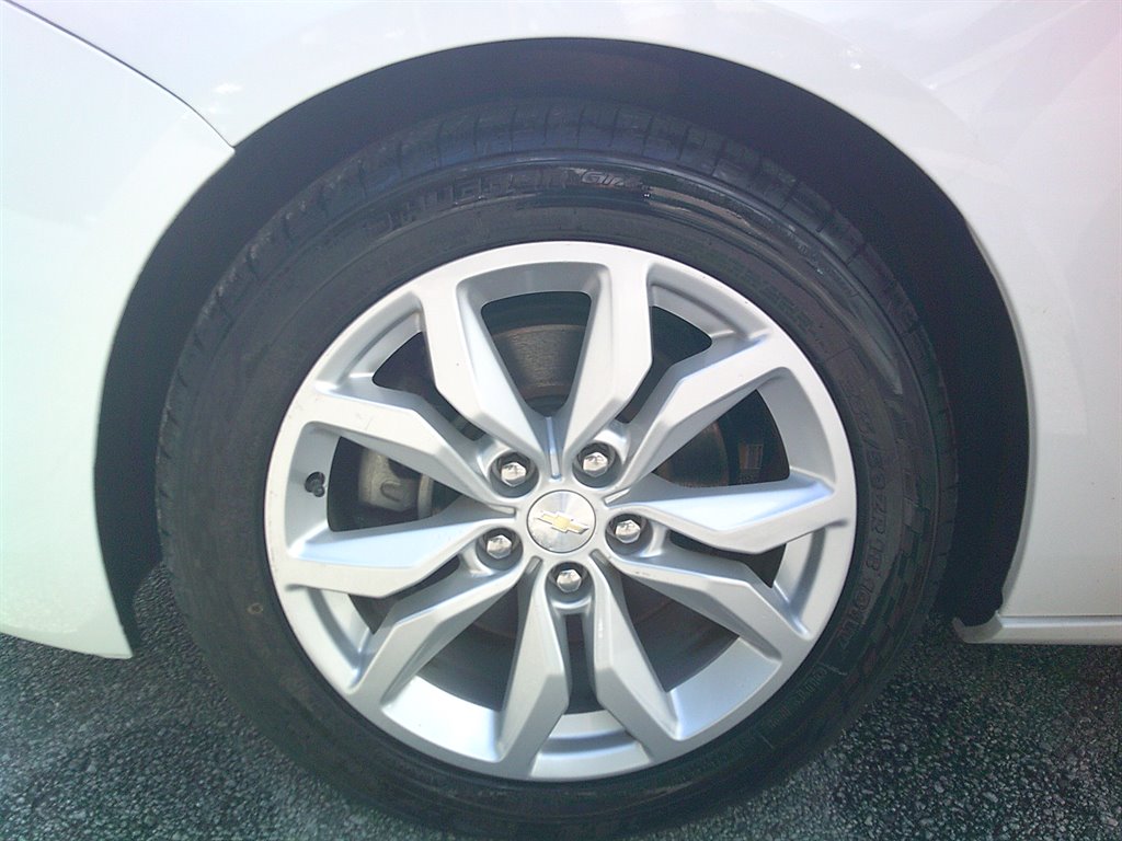 2019 Chevrolet Impala - $18,995