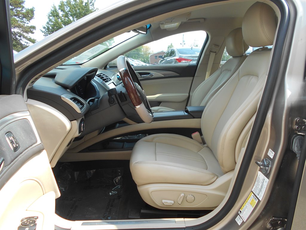 2019 Lincoln MKZ - $17,995