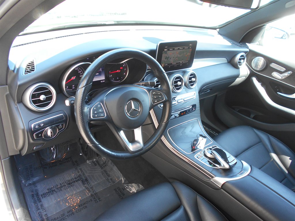 2018 Mercedes-Benz GLC - $19,995