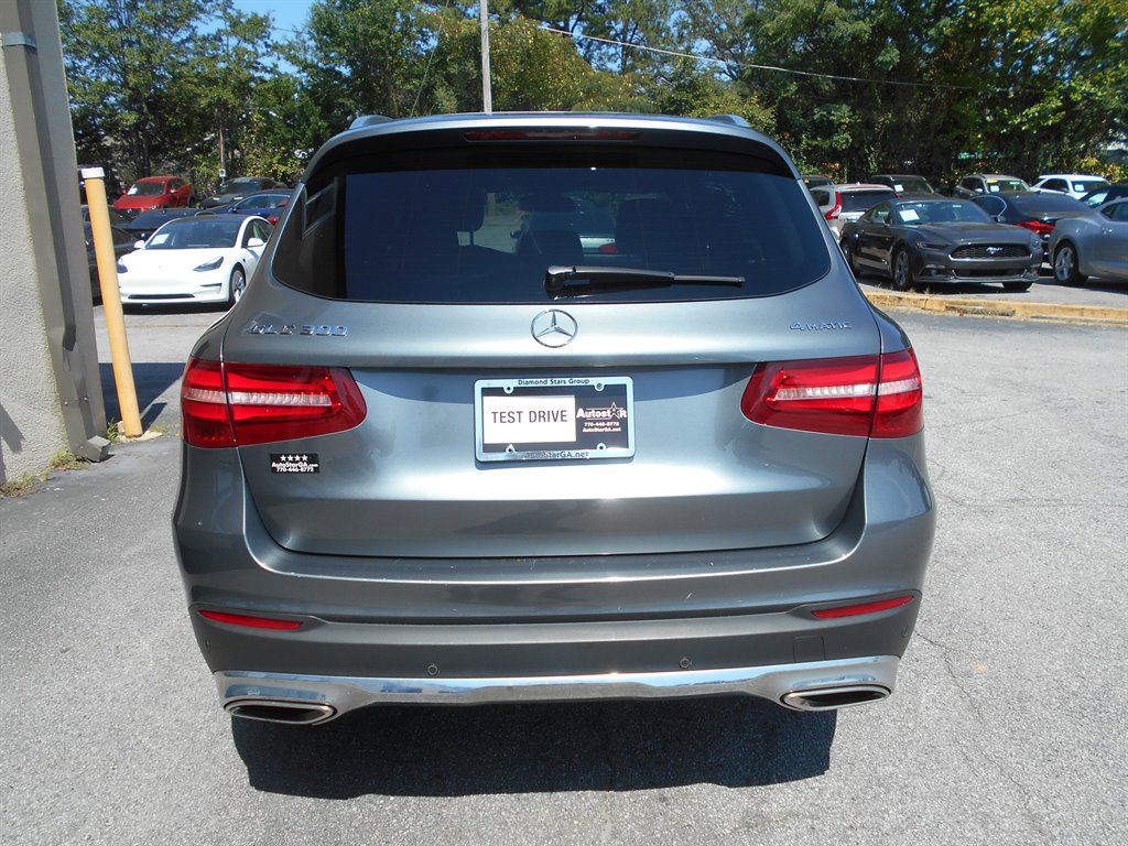 2018 Mercedes-Benz GLC - $19,995