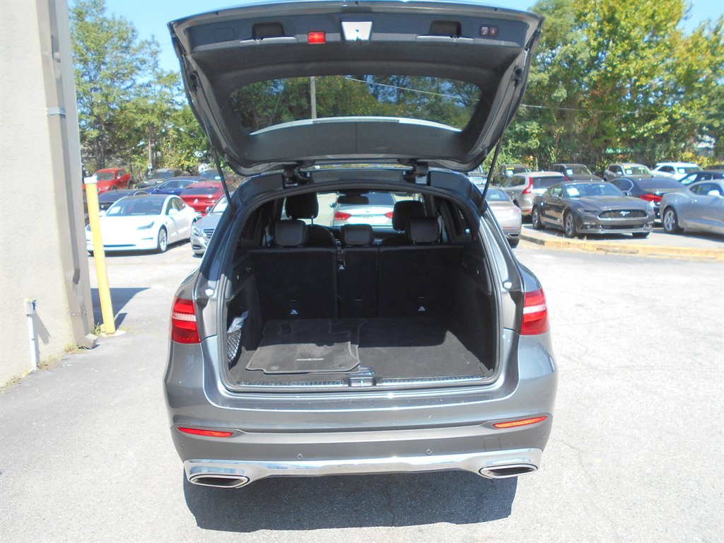 2018 Mercedes-Benz GLC - $19,995