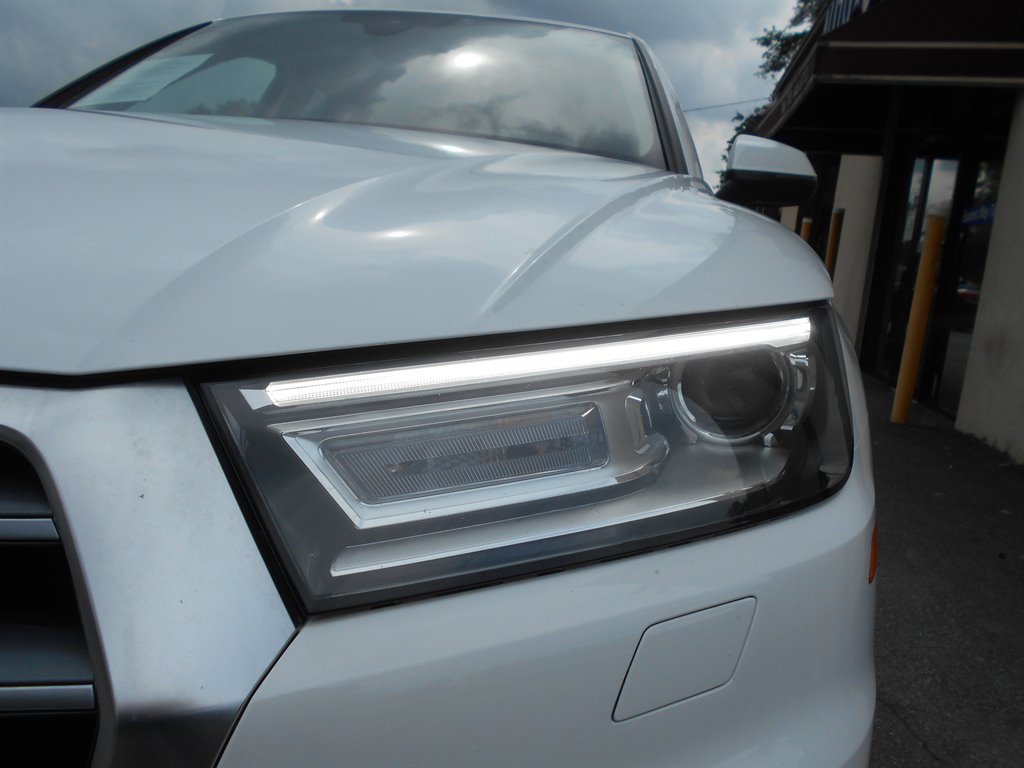 2020 Audi Q5 - $19,995