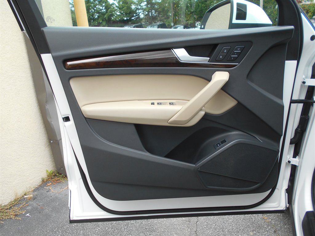 2020 Audi Q5 - $19,995