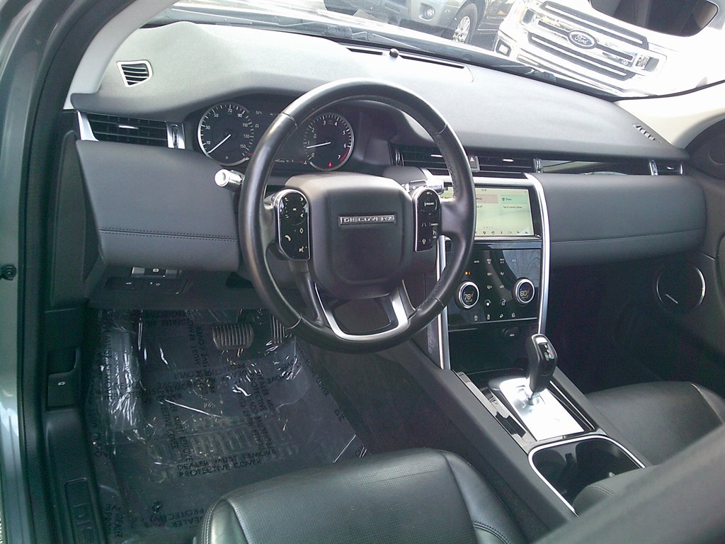 2020 Land Rover Discovery - $19,995