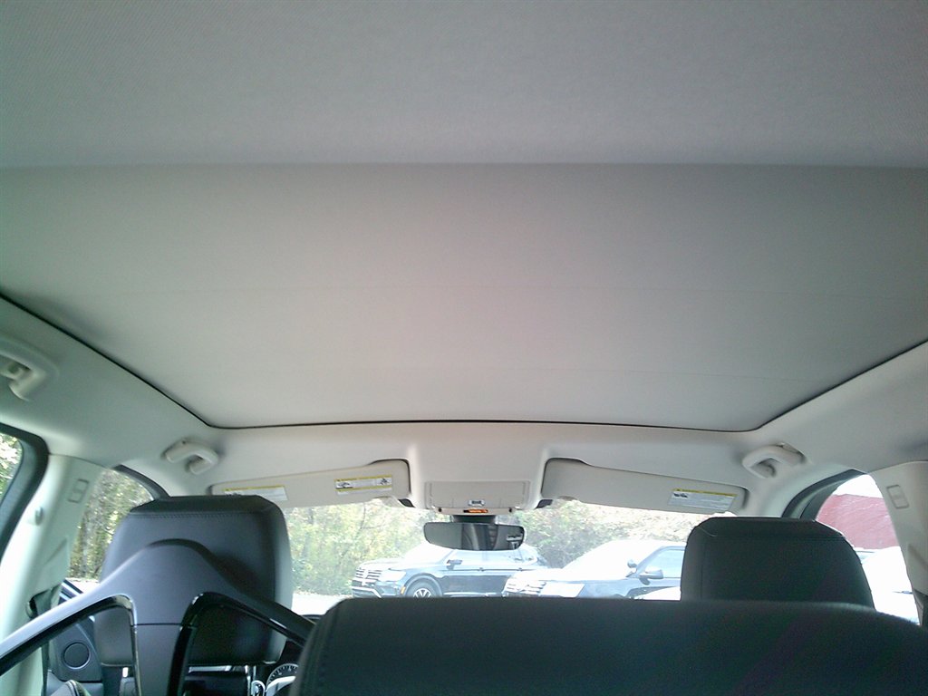 2020 Land Rover Discovery - $19,995
