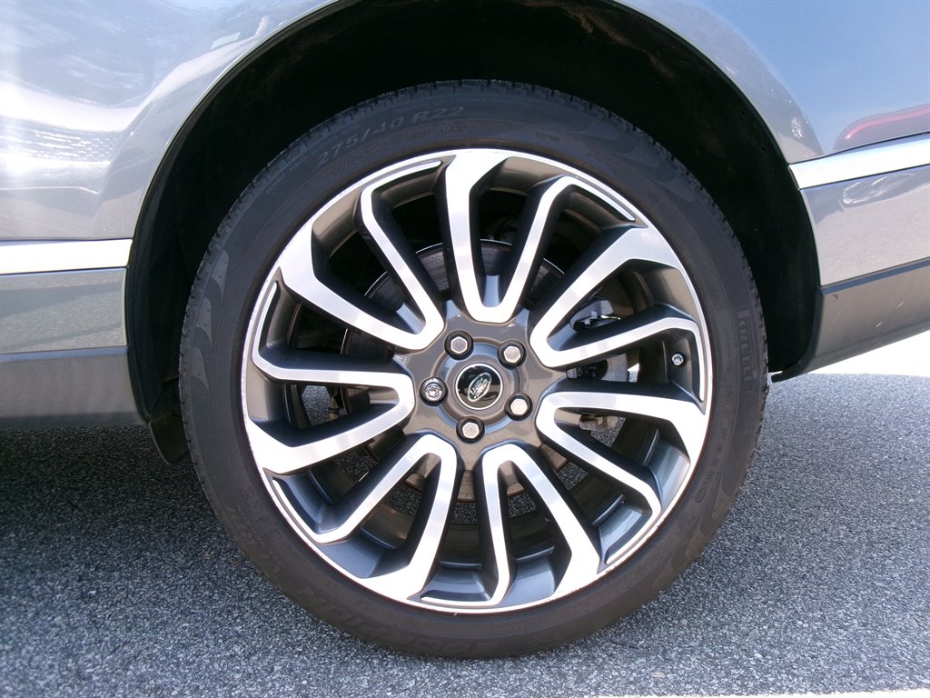 2020 Land Rover Range Rover - $41,995