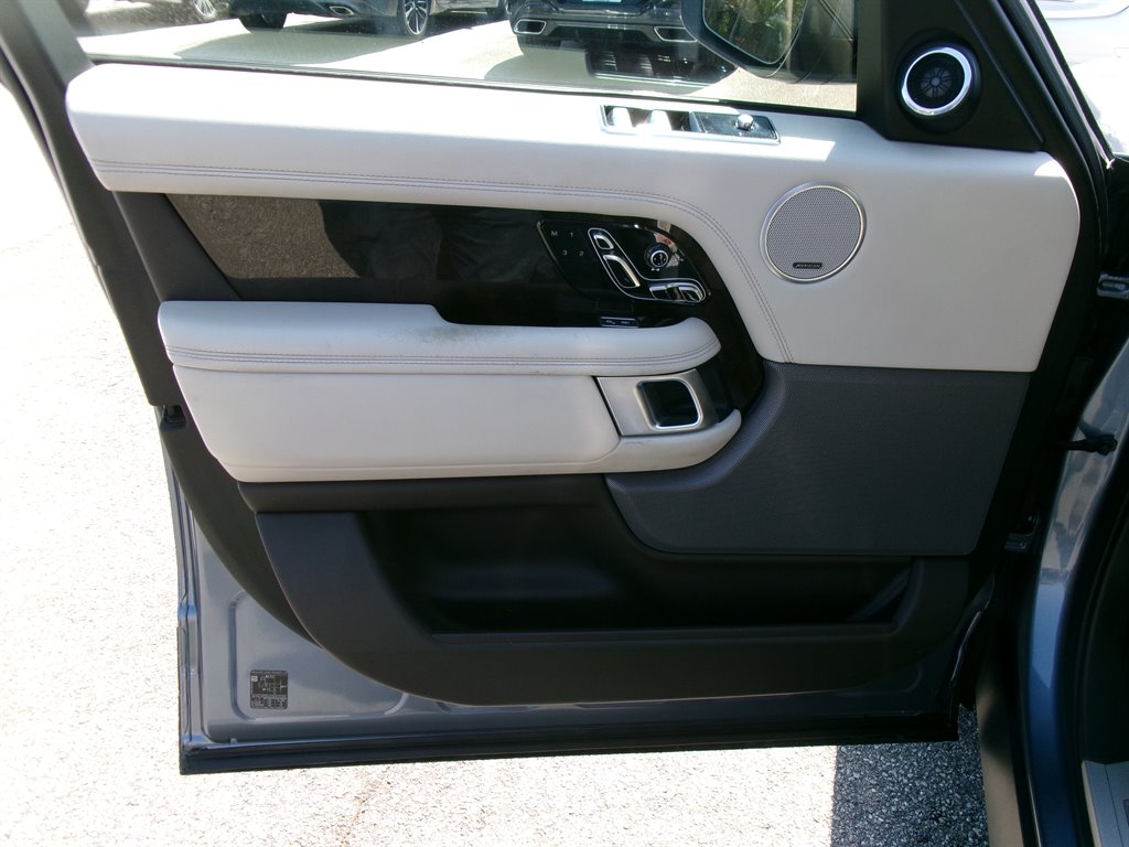 2020 Land Rover Range Rover - $41,995