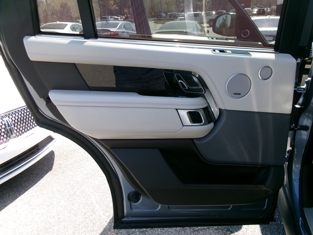 2020 Land Rover Range Rover - $41,995