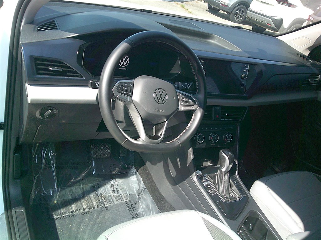 2022 Volkswagen Taos - $17,995