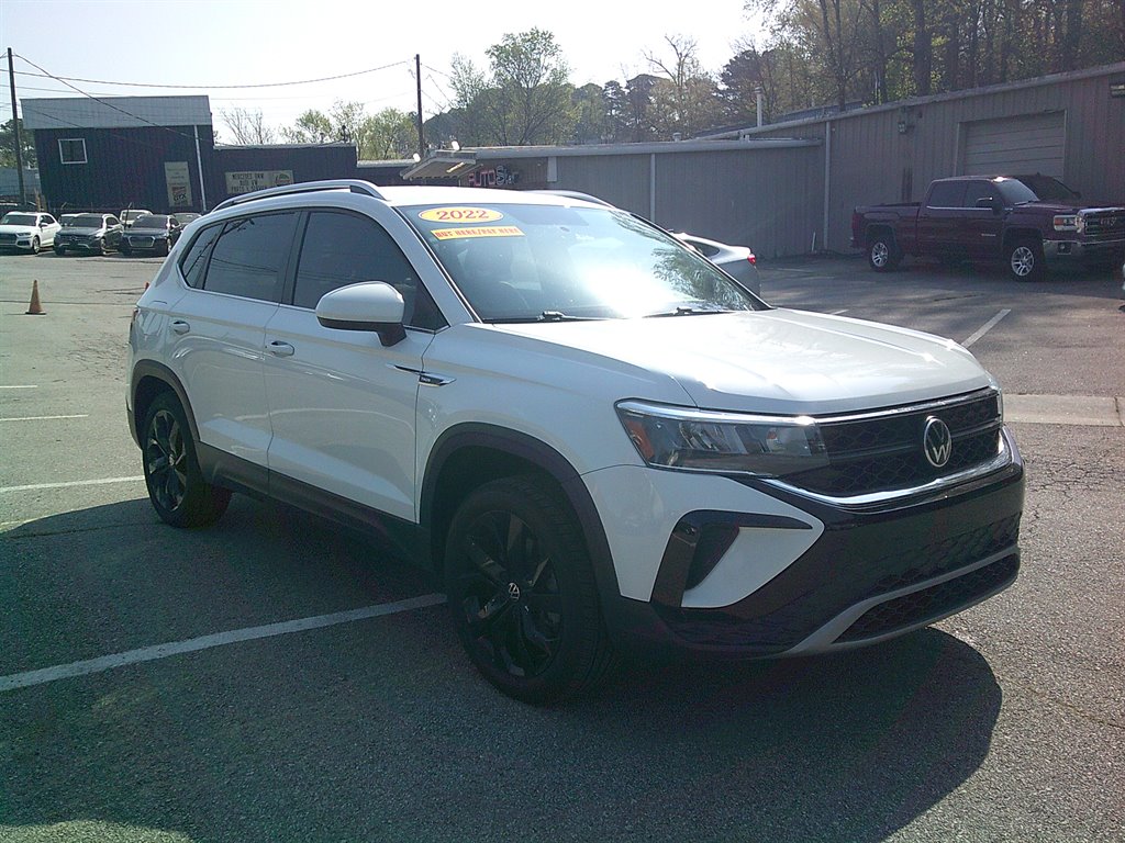 2022 Volkswagen Taos - $17,995