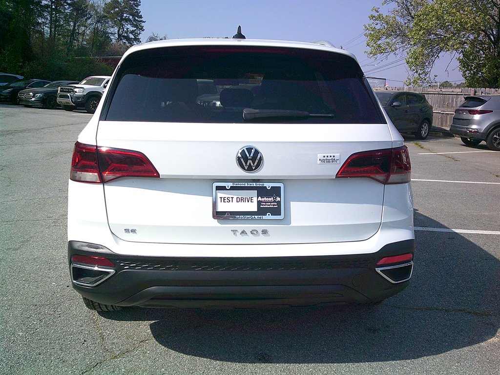 2022 Volkswagen Taos - $17,995