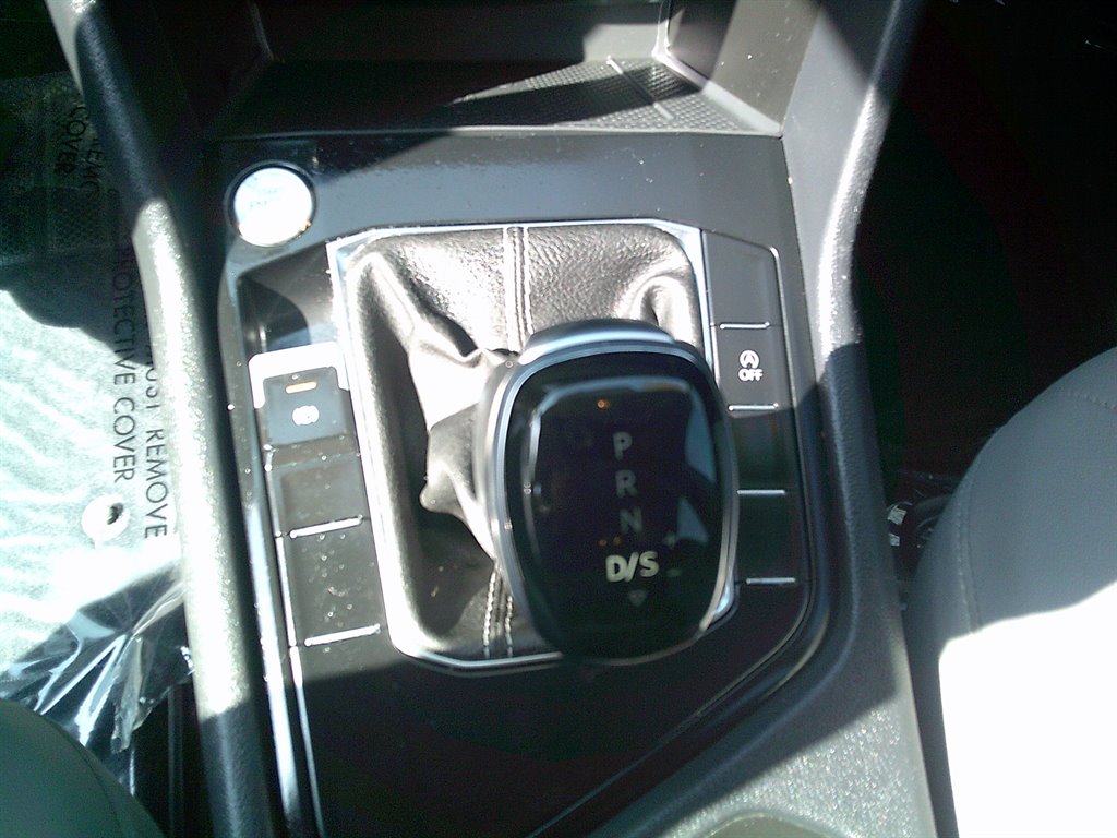 2022 Volkswagen Taos - $17,995
