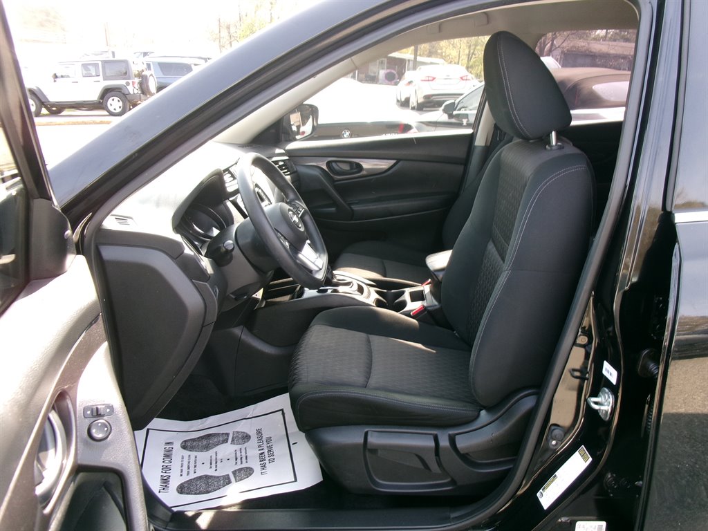 2019 Nissan Rogue - $18,995