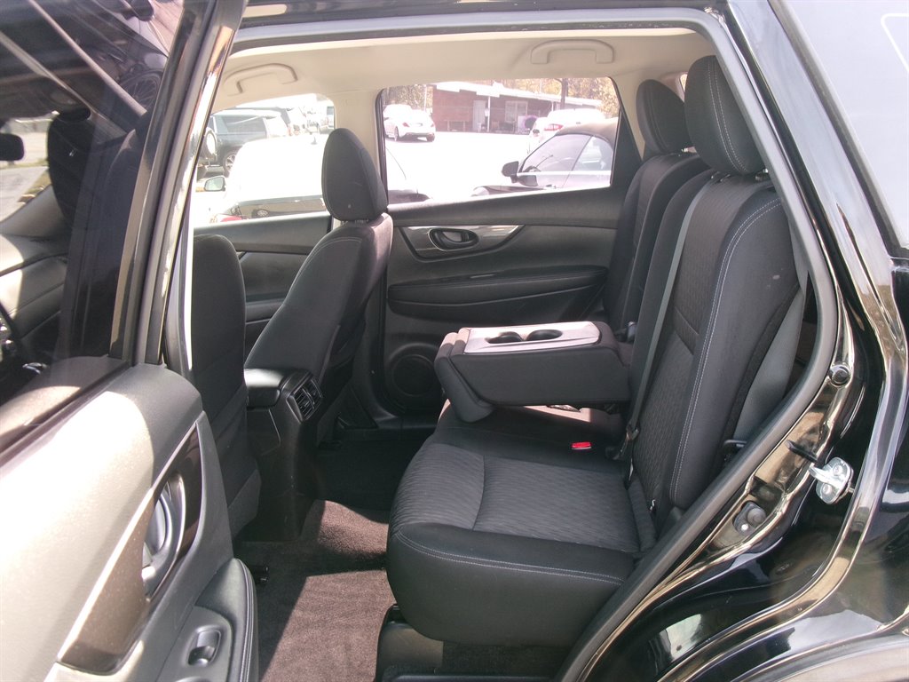 2019 Nissan Rogue - $18,995