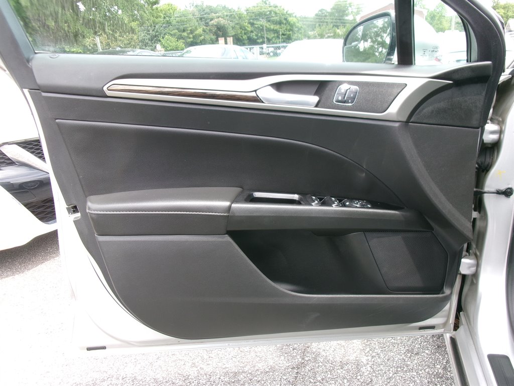 2016 Ford Fusion - $14,995