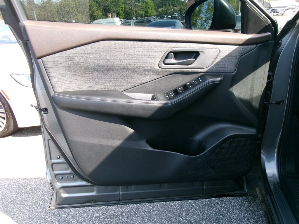 2021 Nissan Rogue - $15,995