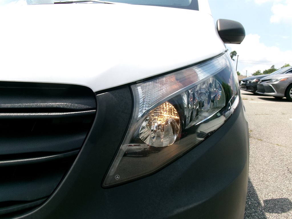 2022 Mercedes-Benz Metris - $26,995