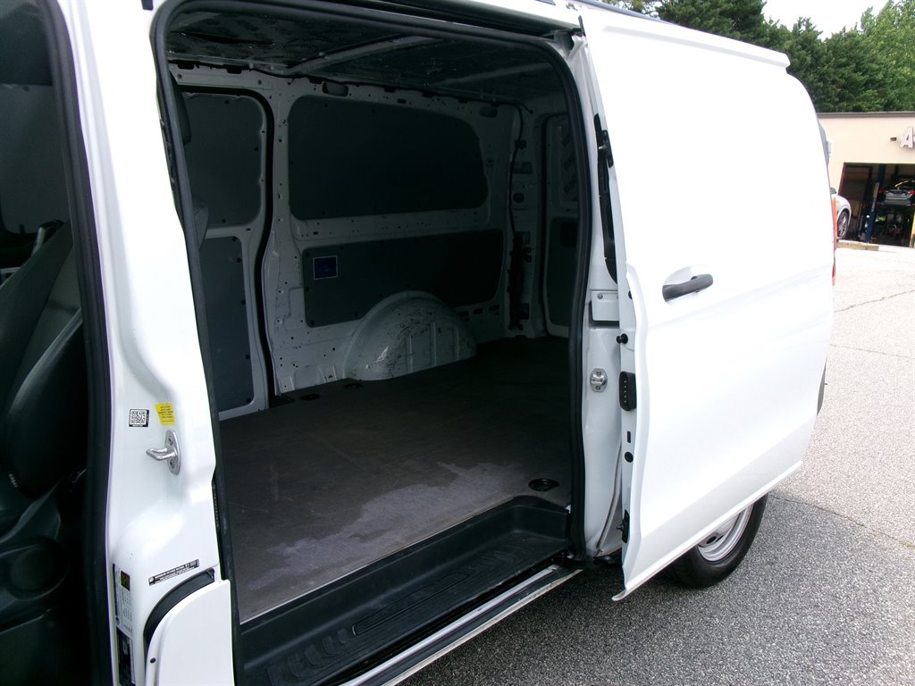 2022 Mercedes-Benz Metris - $26,995