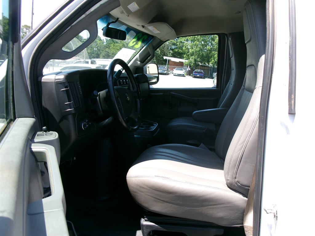2023 Chevrolet Express - $26,995