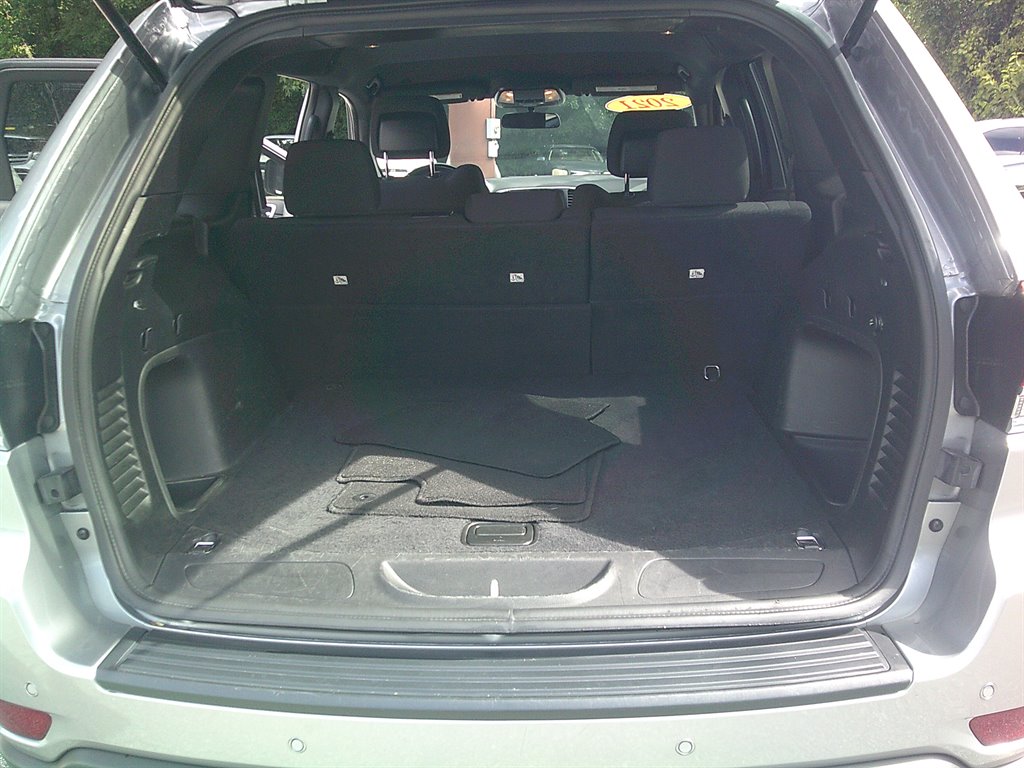 2021 Jeep Cherokee - $18,995