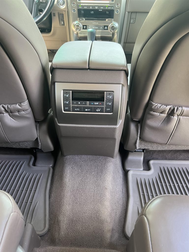 2017 Lexus GX 460 photo
