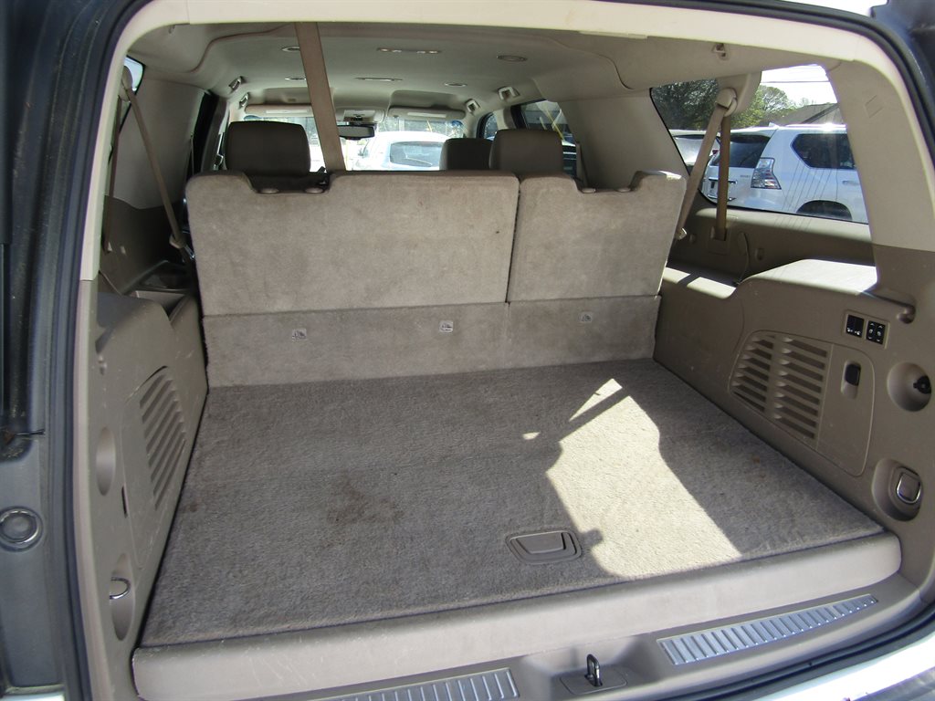2015 GMC Yukon XL SLT 1500 photo