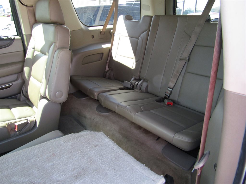2015 GMC Yukon XL SLT 1500 photo