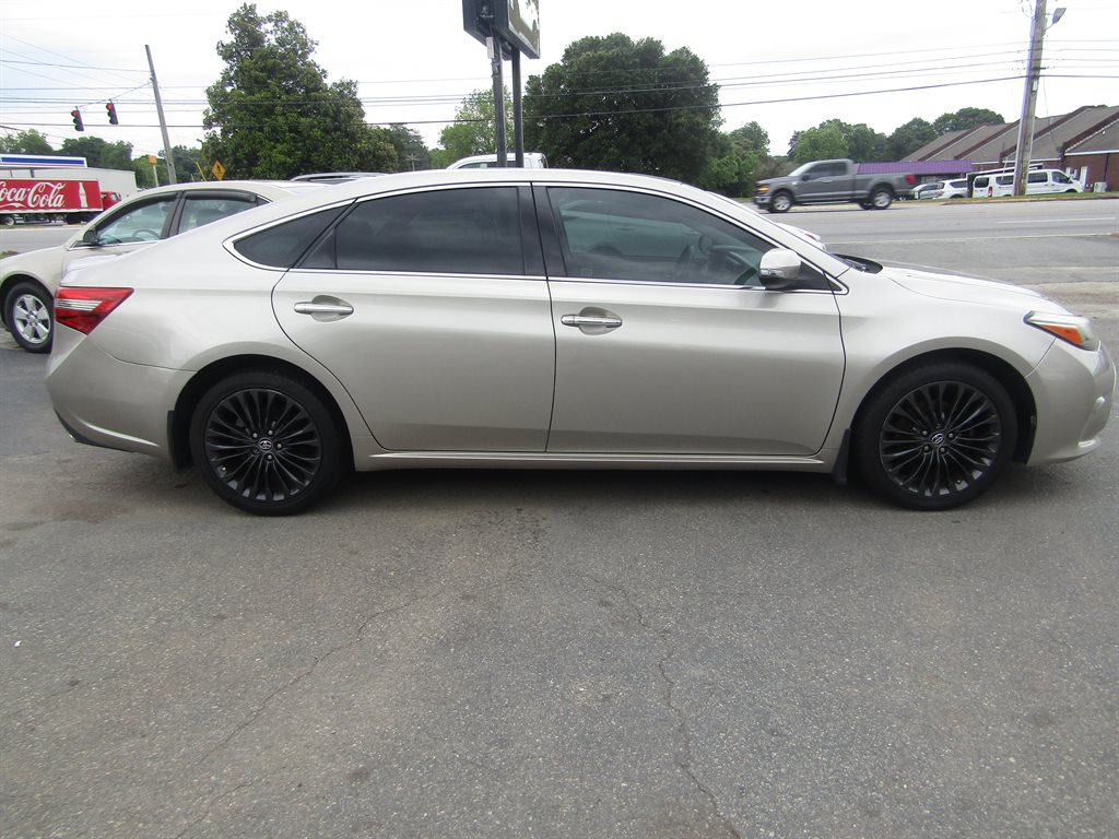 2016 Toyota Avalon - $13,995