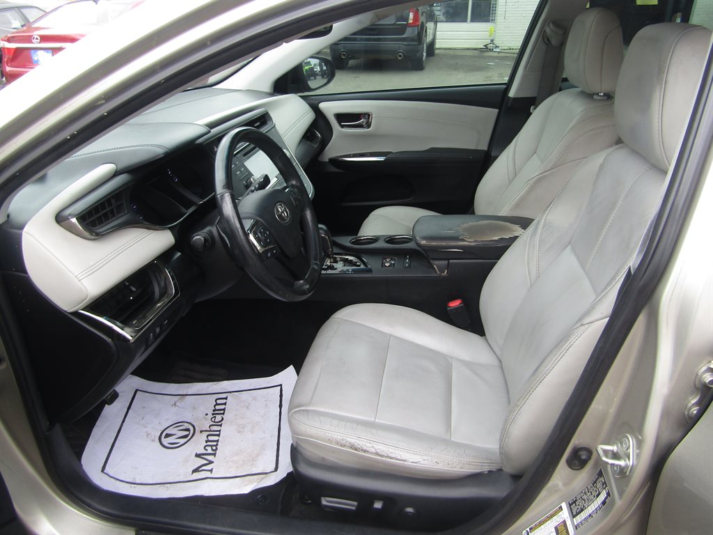 2016 Toyota Avalon - $13,995