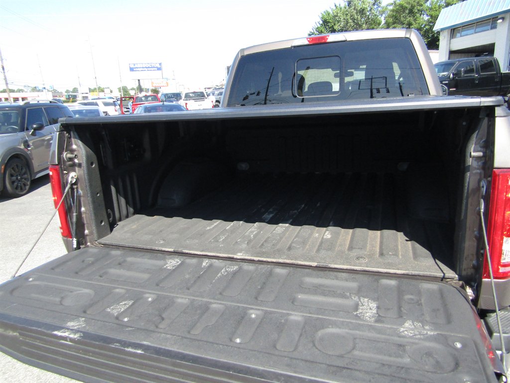 2016 Ford F-150 - $22,995