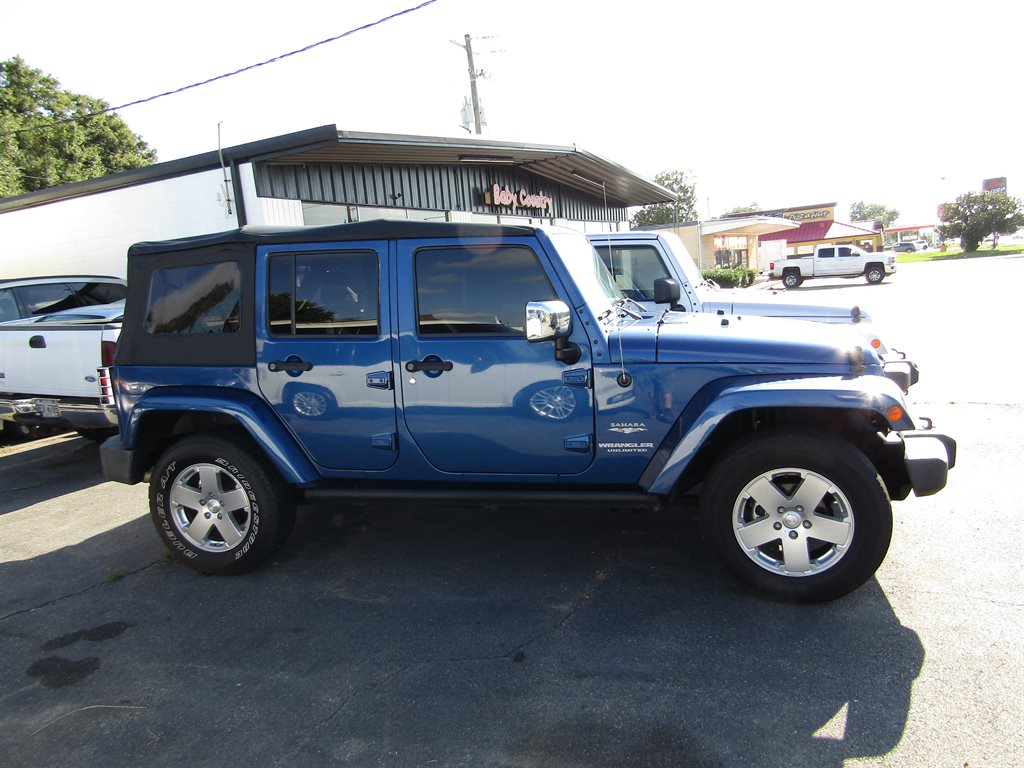 2010 Jeep Wrangler - $11,995