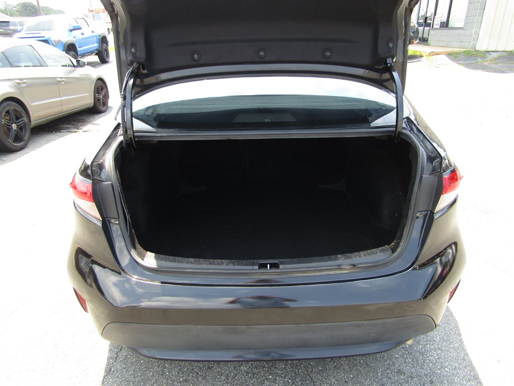 2020 Toyota Corolla - $14,995