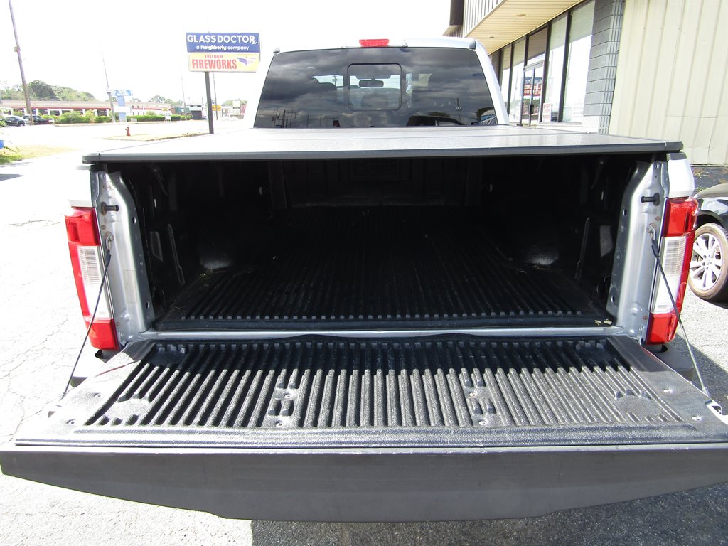 2019 Ford F-250 - $35,995