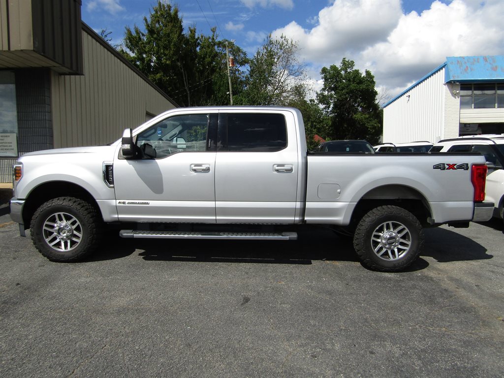 2019 Ford F-250 - $35,995