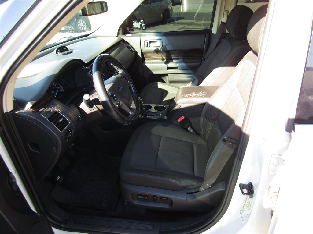 2013 Ford Flex - $7,995