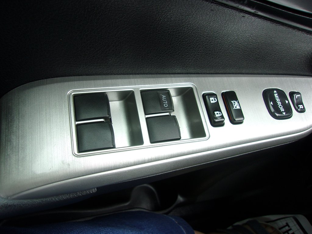 2012 Toyota Camry L photo