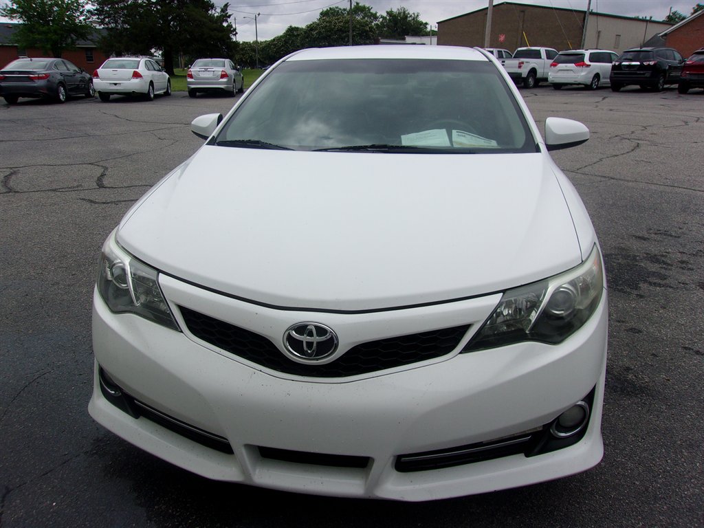 2012 Toyota Camry L photo