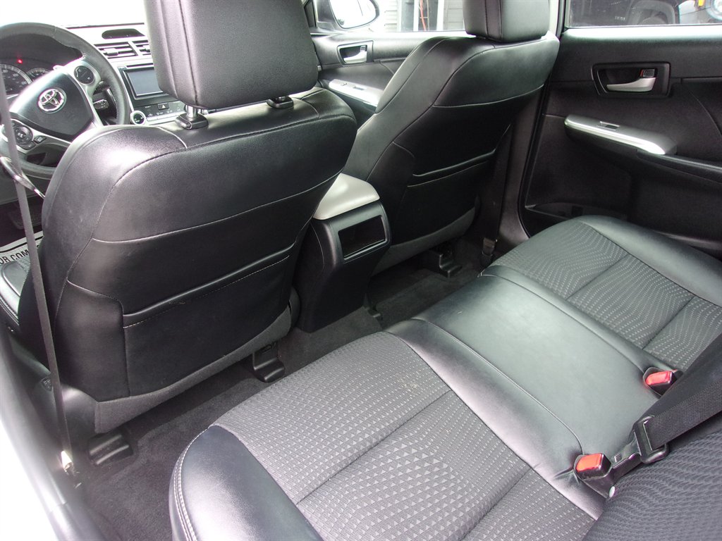2012 Toyota Camry L photo